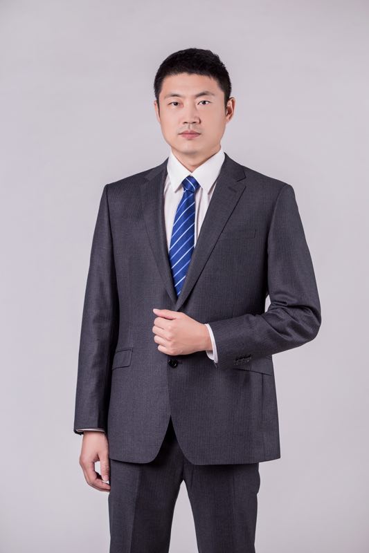 吕宏，一位引领科技前沿的杰出领导者，吕宏，科技领军者的杰出典范