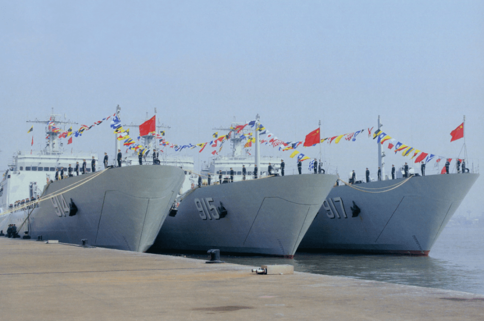 揭秘中国海军新利器，938吕梁山舰，揭秘中国海军新利器，吕梁山舰亮相揭秘