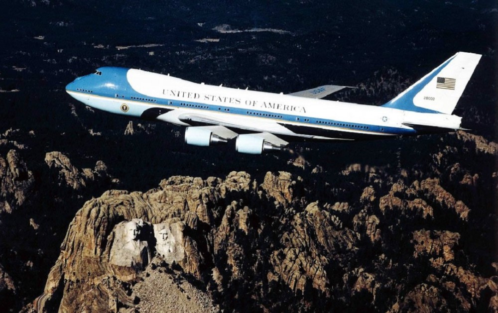 美国总统的空军一号飞机，权力与荣耀的象征，美国总统的空军一号，权力与荣耀的空中象征