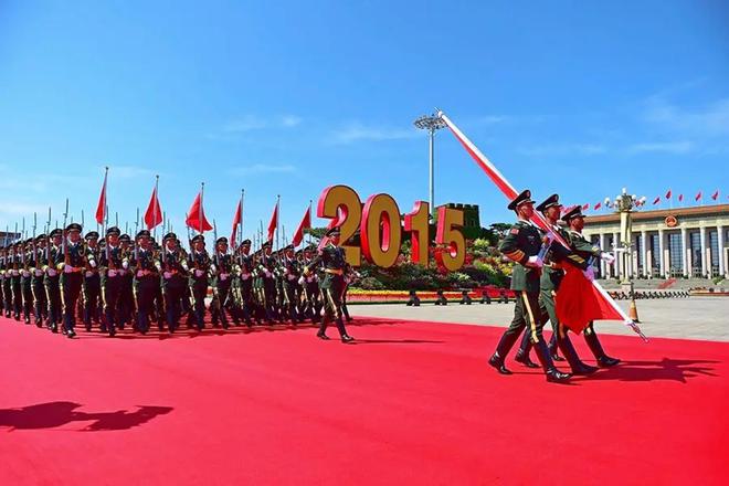 我国二零一五年九月三日胜利日大阅兵，彰显国家力量与民族精神，我国胜利日大阅兵，展现国家力量与民族精神的辉煌瞬间