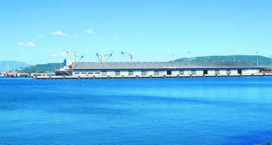 苏比克湾与金兰湾，两大湾区的地理优势与发展前景，苏比克湾与金兰湾的地理优势及发展前景对比