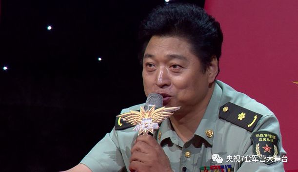 军事文艺主持人的角色与特质，探寻军事文艺主持人的多元面貌，军事文艺主持人的多元角色与特质探究
