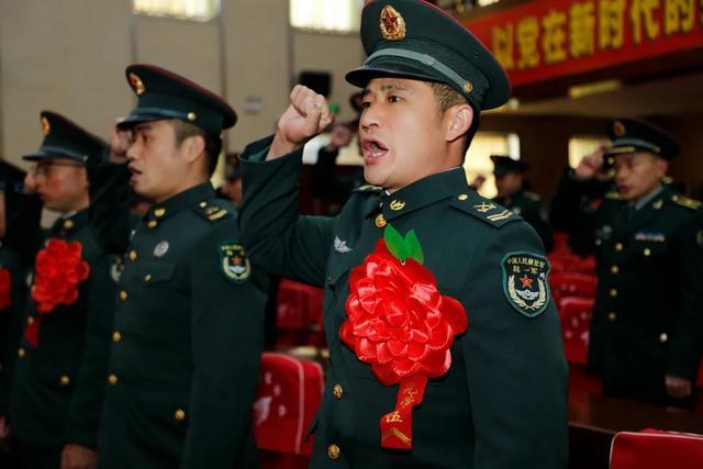荣耀与使命，揭秘中国陆军第十二集团军军旗的辉煌历程，揭秘中国陆军第十二集团军军旗辉煌历程，荣耀与使命之路
