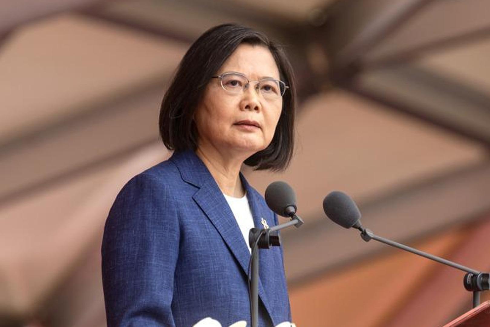 台湾海峡最近的军舰，守护和平的坚定力量，台湾海峡的守护力量，军舰捍卫和平