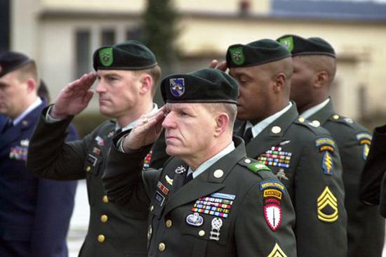 解放军陆军贝雷帽,历史、象征与实用性的完美结合,解放军陆军贝雷帽,历史、象征与实用性的交融典范