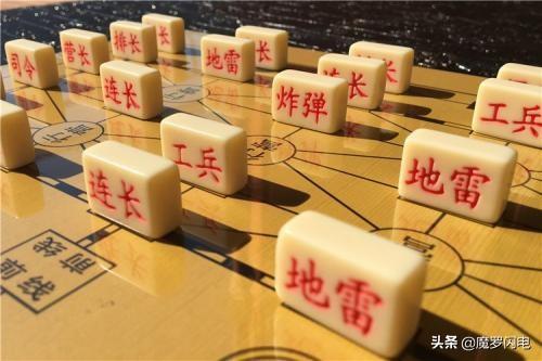 军棋游戏，免费下载到手机，随时随地尽享棋战乐趣，手机军棋游戏，随时随地尽享棋战乐趣的免费下载体验