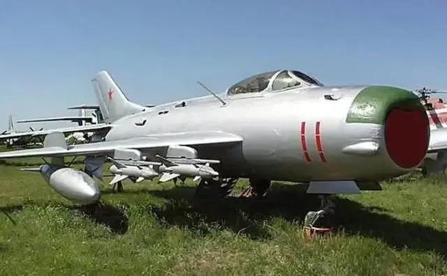 苏霍伊战机大全，深度解析俄罗斯航空工业的杰出代表，俄罗斯航空工业的骄傲，苏霍伊战机大全深度解析
