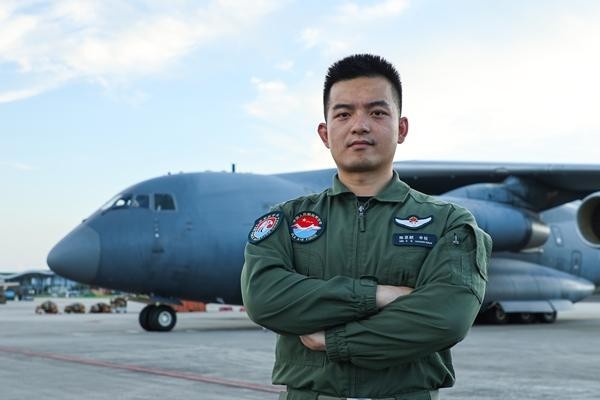 中国空军航空大学刘旺盛，翱翔蓝天，铸就辉煌人生，中国空军航空大学刘旺盛，蓝天翱翔，辉煌人生铸就者