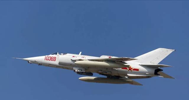 中国空军实力在2018年的最新展现，中国空军实力在最新展现中的飞跃发展（2018年）
