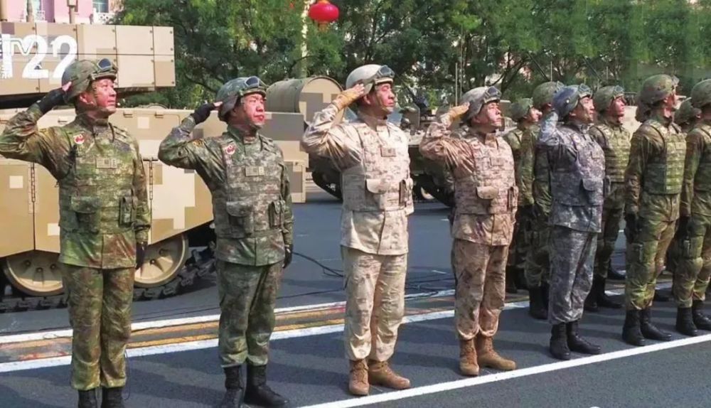 探索与理解，关于07星空迷彩服的故事，揭秘07星空迷彩服的故事，探索与理解之旅
