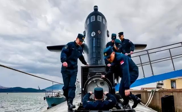中国潜艇研制X型尾舵，技术突破与创新引领海洋强国梦，中国潜艇研制X型尾舵技术突破，创新引领海洋强国新篇章