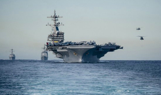 美国航母穿越海峡，国际关系的微妙平衡，美国航母穿越海峡，国际关系的微妙平衡挑战