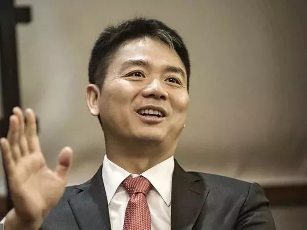 最新消息新闻及被捕新闻照片，揭示事件背后的真相，揭秘事件真相，最新消息与被捕现场新闻照片曝光