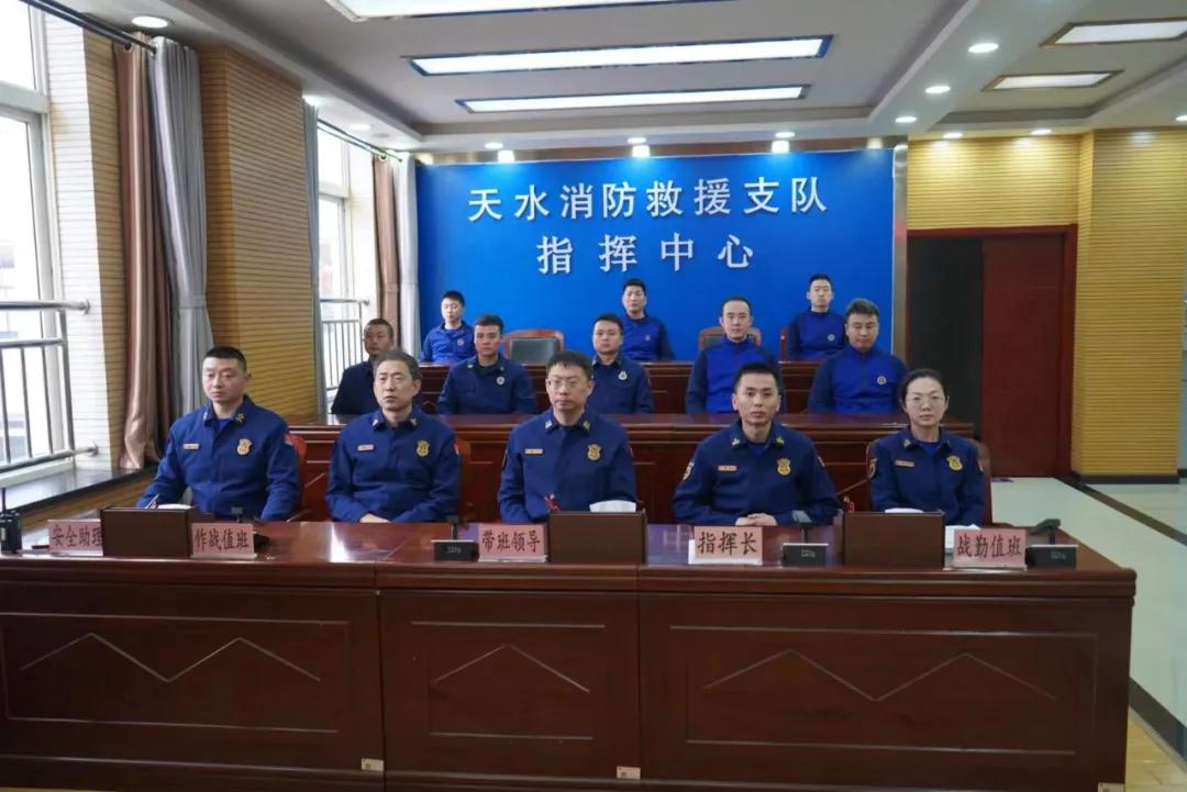 中国人民志愿军长津湖战役，英勇无畏，铸就辉煌胜利，长津湖战役，中国人民志愿军的英勇无畏铸就辉煌胜利