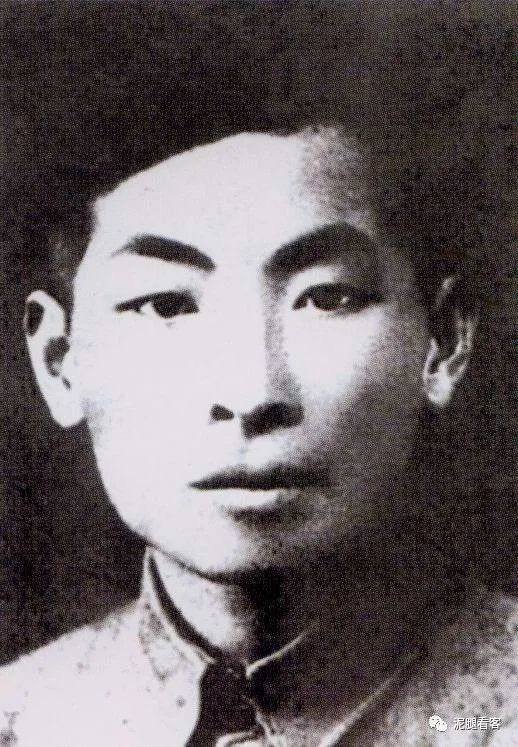 叶飞上将，英勇无畏的战士，忠诚的国家公仆，叶飞上将，英勇战士与国家忠诚公仆的典范