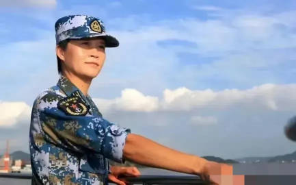郑州舰舰长韦慧晓的启示，领导力与担当精神的典范，韦慧晓舰长领导力与担当精神的典范，郑州舰舰长启示录