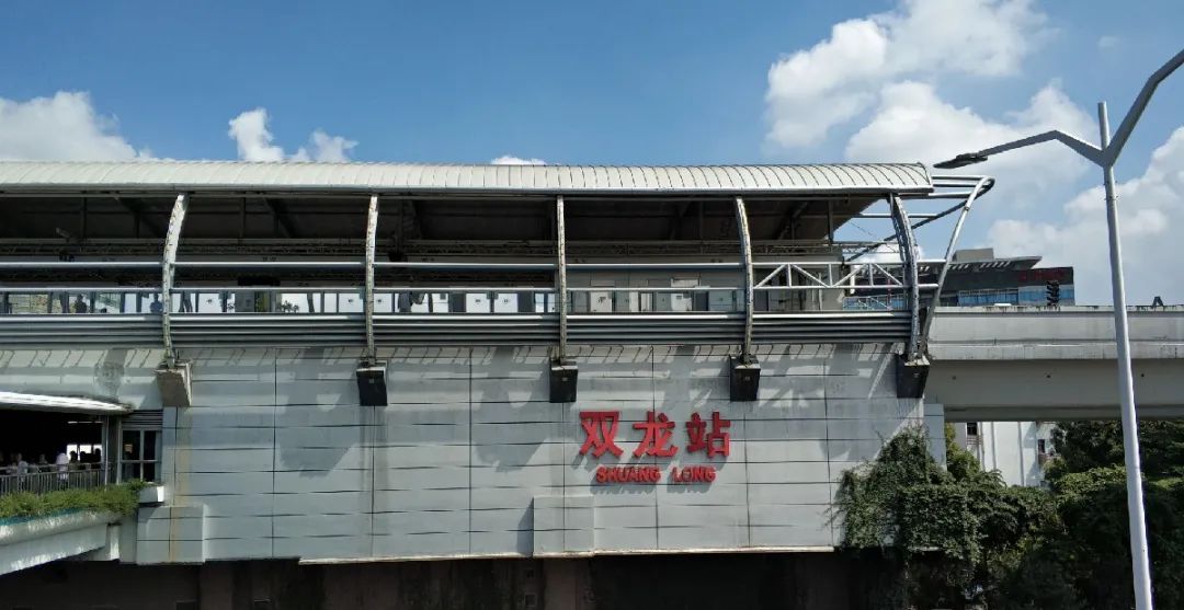 石岗军营地铁站的位置及其周边概述，石岗军营地铁站位置及周边概述