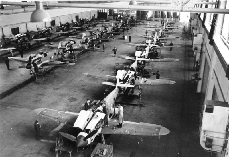 德国bf109战斗机，二战中的空中霸主，二战空中霸主，德国BF-109战斗机