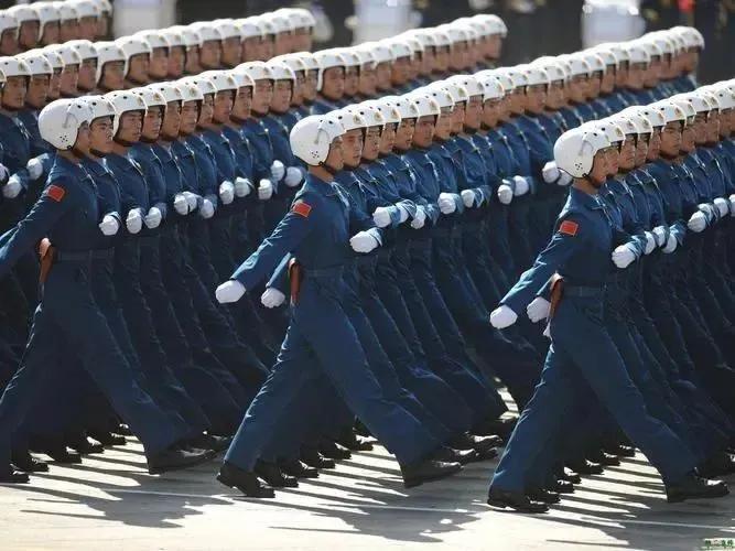 中国空军歼-16战斗机的数量及其影响力，中国空军歼-16战斗机数量及影响力探究