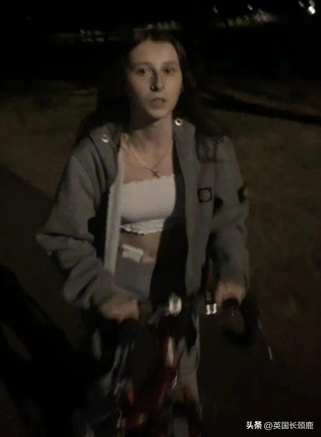 歼-16战机利落驱逐美军机，空中卫士的英勇壮举，歼-16战机英勇驱逐美军机，空中卫士展现壮志壮举