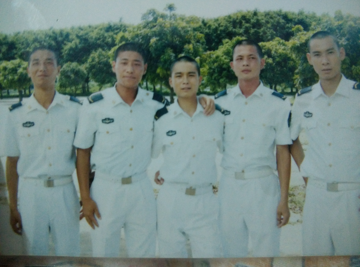 海军义务兵会发几套军装，制度解析与历程回顾，海军义务兵军装发放制度解析与历程回顾，制度变迁与军装发放套数探讨