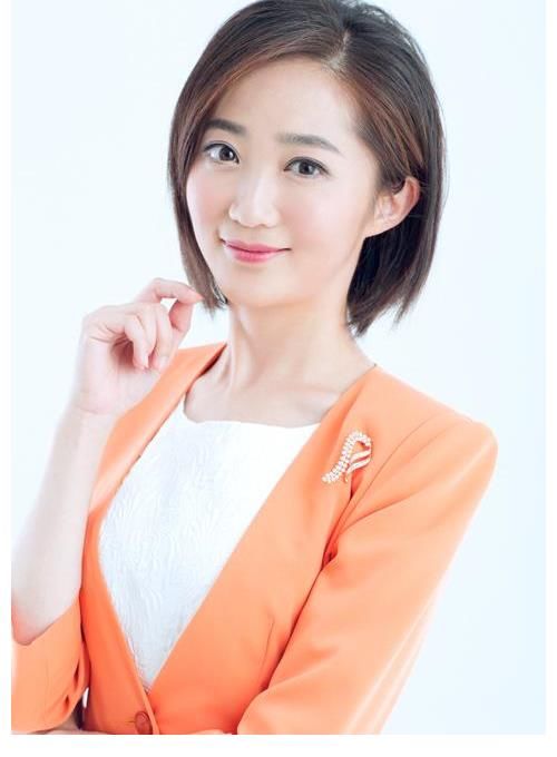 周瑜，军事频道主持人的风采与魅力，周瑜，军事频道主持人的风采与独特魅力