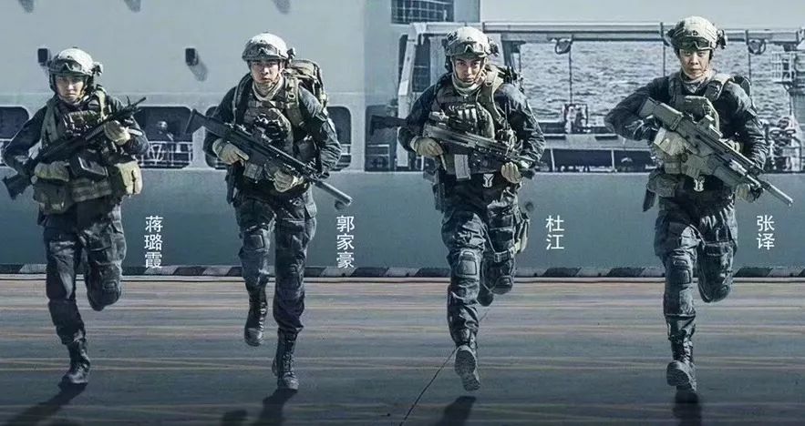 蛟龙突击队队长，铁血战士的荣耀使命，蛟龙突击队队长，铁血战士的荣耀征程