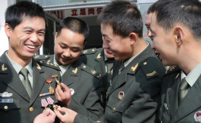 二等功难拿吗？探究荣誉背后的艰辛与挑战，探究二等功荣誉背后的艰辛与挑战，难拿吗？