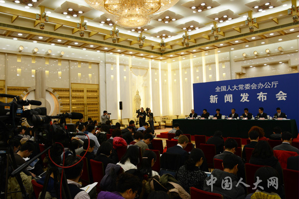 新闻发布会持续时间与效率探讨，新闻发布会持续时间与效率，一场关于时间与效果的探讨