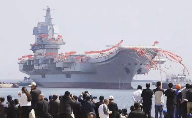 山东舰入列，中国海军力量的崭新篇章，山东舰入列，开启中国海军崭新篇章