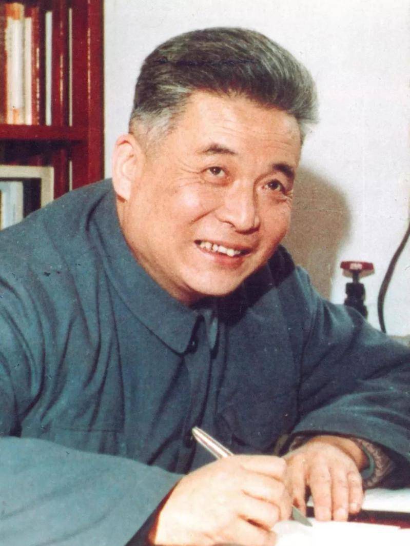 邓稼先妻子许鹿希简介，伟大的伴侣与坚定的支持者，邓稼先的坚定后盾，许鹿希简介