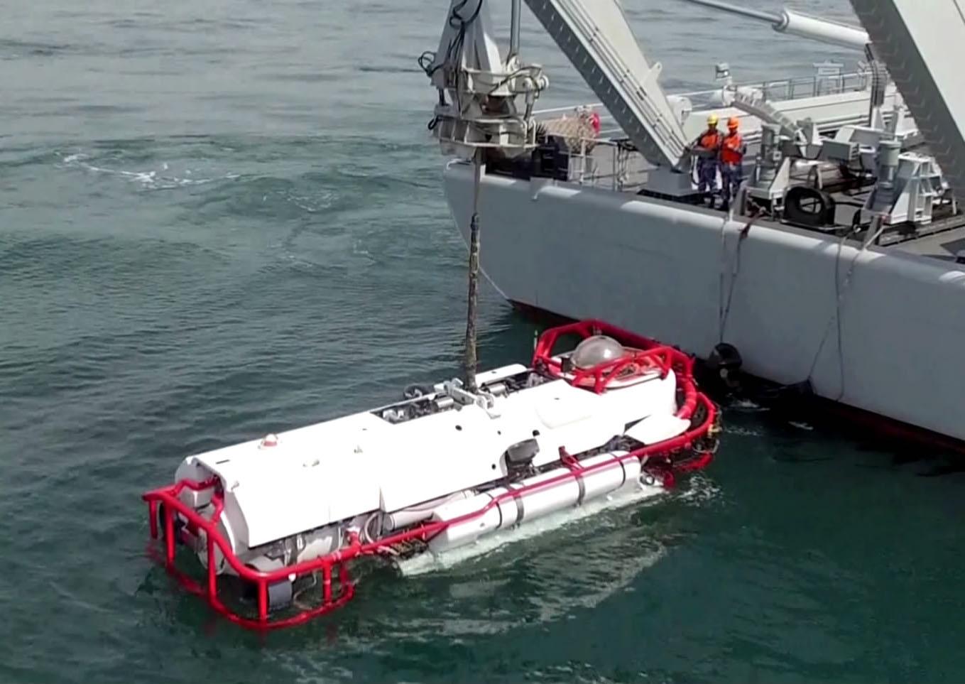 探索神秘的7103救生艇,功能与重要性,探索神秘的7103救生艇,功能与重要性揭秘