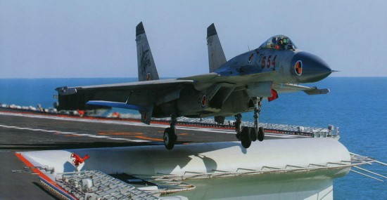 揭秘歼-15舰载战斗机实弹射击震撼画面,揭秘歼-15舰载战斗机实弹射击现场,震撼画面曝光