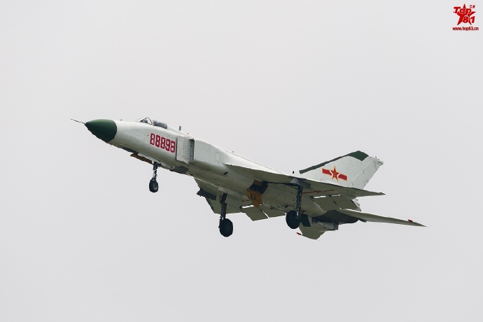 歼八战斗机的最大速度解析，歼八战斗机最大速度深度解析