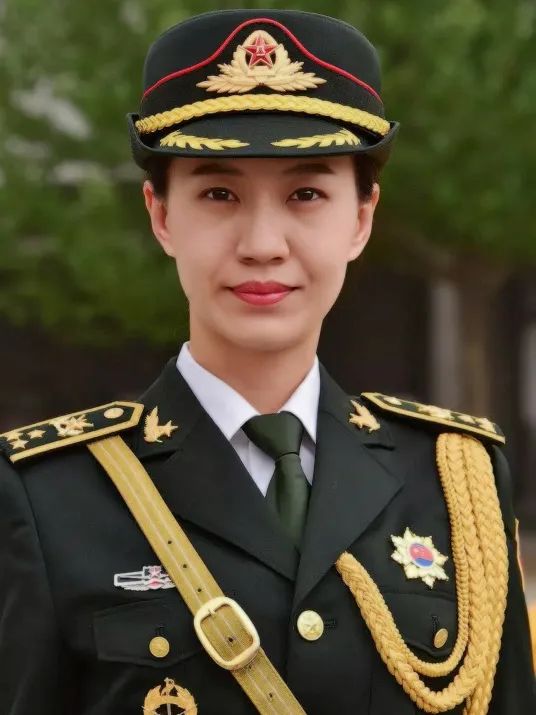 中国人民解放军女兵图片大全,展现力量与荣耀,中国人民解放军女兵图片展示,力量与荣耀的彰显