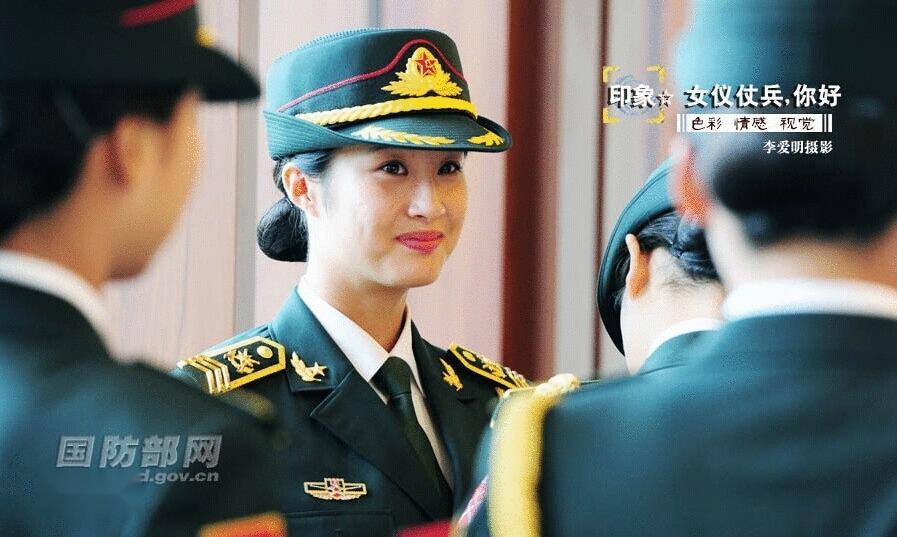 中国人民解放军女兵图片大全,展现力量与荣耀,中国人民解放军女兵图片展示,力量与荣耀的彰显