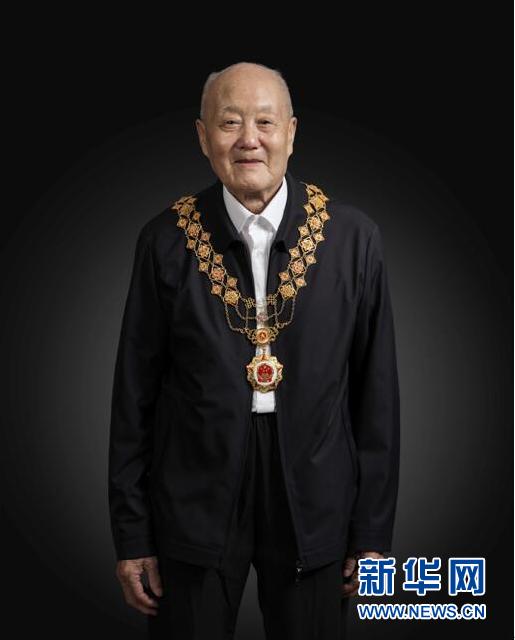 共和国勋章获得者，八位闪耀的明星，共和国勋章获得者，八位明星的闪耀之路