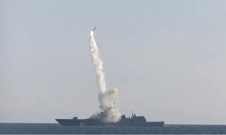 中国为什么没有战略轰炸机，历史、现实与未来考量，中国战略轰炸机的发展轨迹，历史回顾、现实状况与未来展望