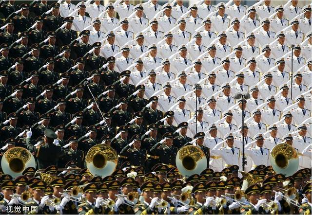 阅兵式打头阵的方队,荣耀与力量的展现,阅兵式先锋方队,荣耀与力量的璀璨展现