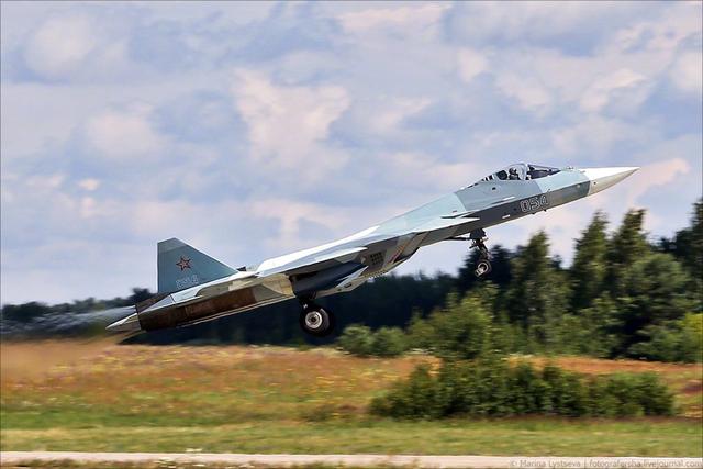 苏-57隐身效果的探究及其不足之处,苏-57隐身性能深度解析,优势与不足探讨