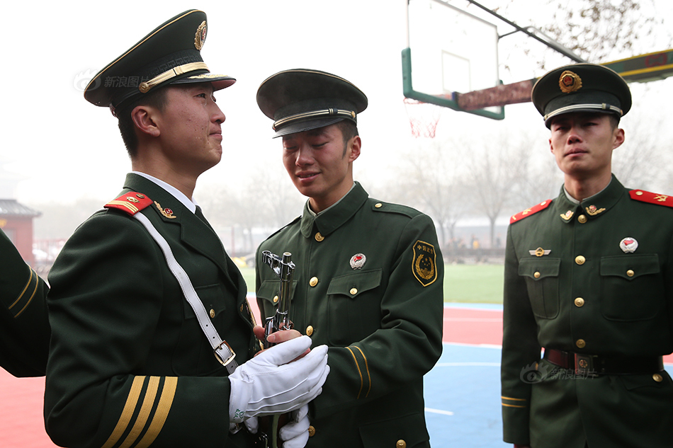 国旗护卫队军衔揭秘,国旗护卫队军衔揭秘,荣誉与责任并存