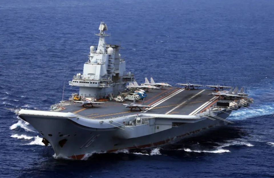 辽宁舰舰长崔永刚军衔,海军精英的杰出代表,辽宁舰舰长崔永刚军衔,海军精英典范代表