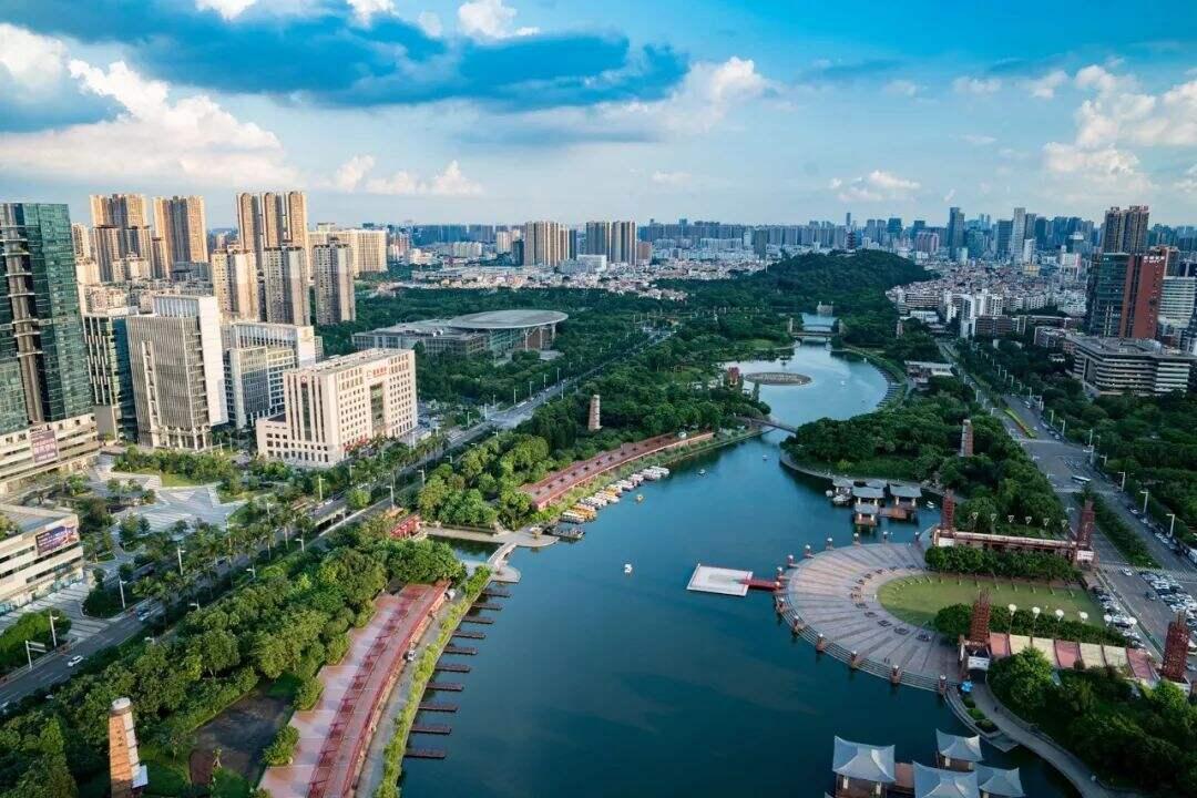 澳门正版免费大全,探索未来的机遇与挑战,澳门正版免费大全,未来机遇与挑战的探索