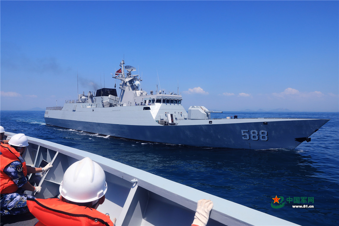 泉州舰真实视频,展现中国海军力量的生动写照,泉州舰实拍视频,中国海军力量的震撼展示