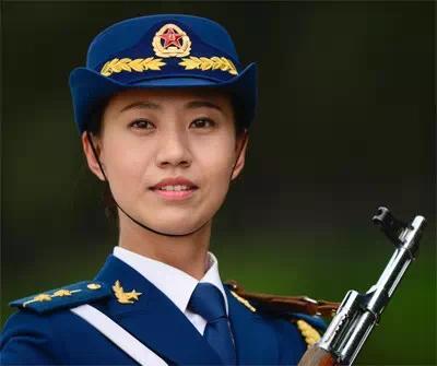 三军仪仗队中的璀璨明珠——程诚军花,三军仪仗队中的璀璨明珠,程诚军花风采展