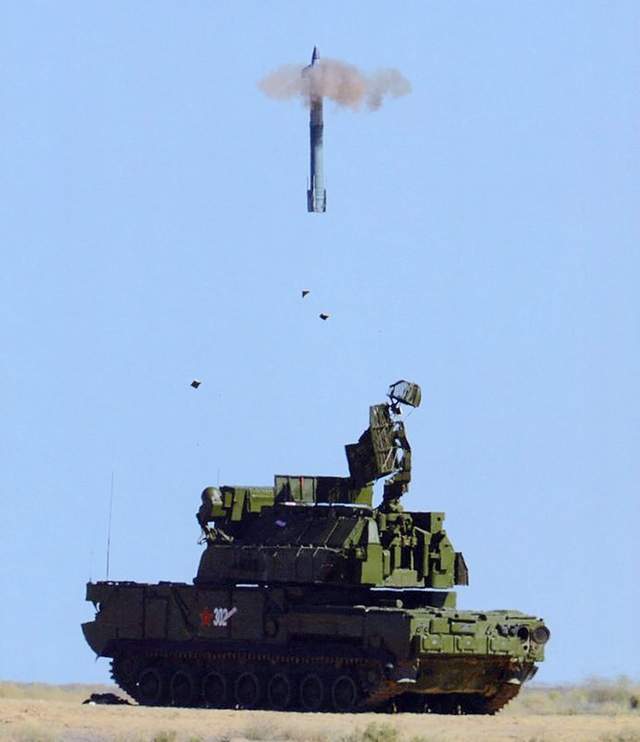 红旗-17号导弹，中国国防力量的璀璨明珠，红旗-17号导弹，中国国防力量的耀眼明珠