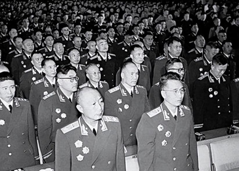 各式军装图片大全,历史、种类与文化的展现,全球军装图片大全,历史、种类与文化展现