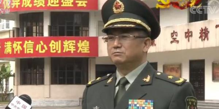 集团军政委权利大吗,职责与权力的探讨,集团军政委的职责与权力探讨,权利之大解析