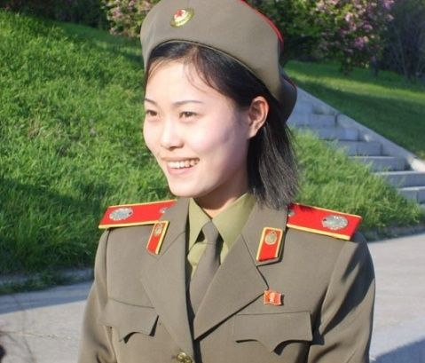 中国女兵与红色军装的荣耀,中国女兵的红色军装荣耀