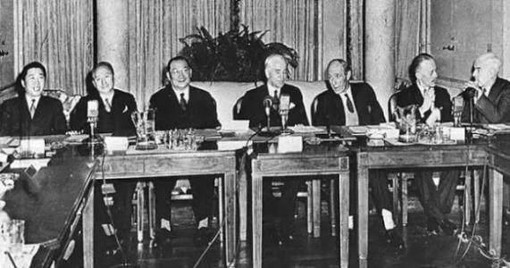 中国购买苏-27战斗机的价格及其影响,中国购买苏-27战斗机的价格及其深远影响分析